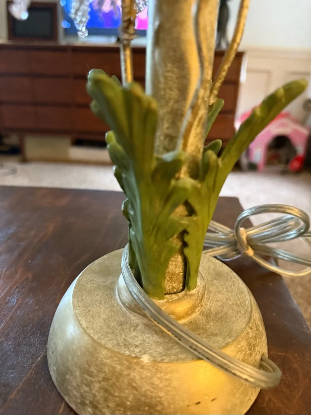 Vintage-style Beaded Flower Table Lamp - Silver and Green Hollywood recently